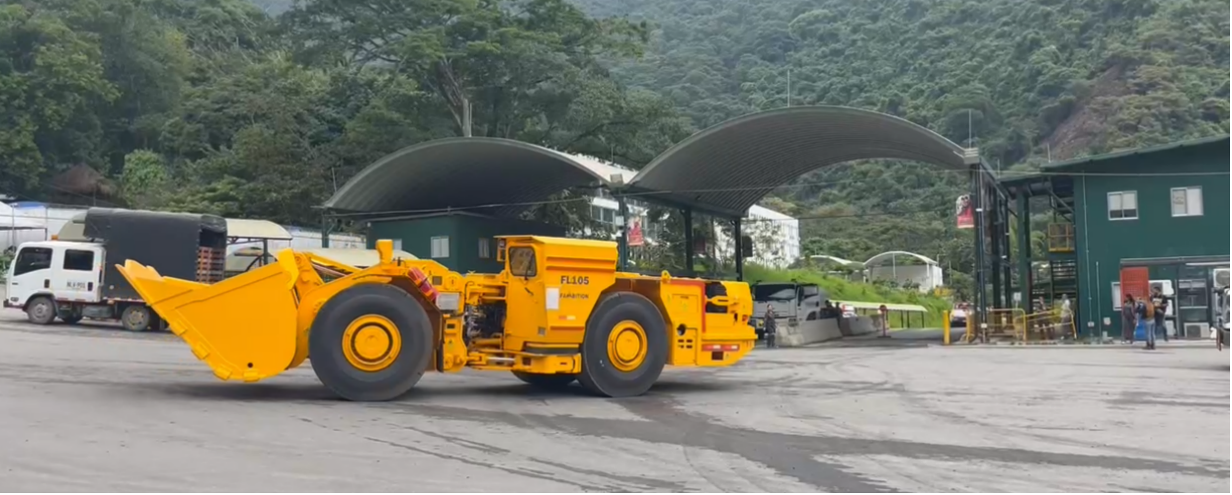 Load-Haul-Dump (LHD) machines Máquinas Load-Haul-Dump (LHD)