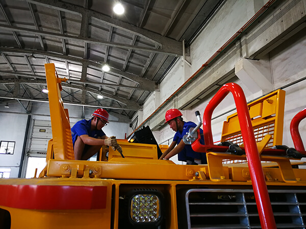 Underground Mining Truck Caminhão de mineração subterrânea